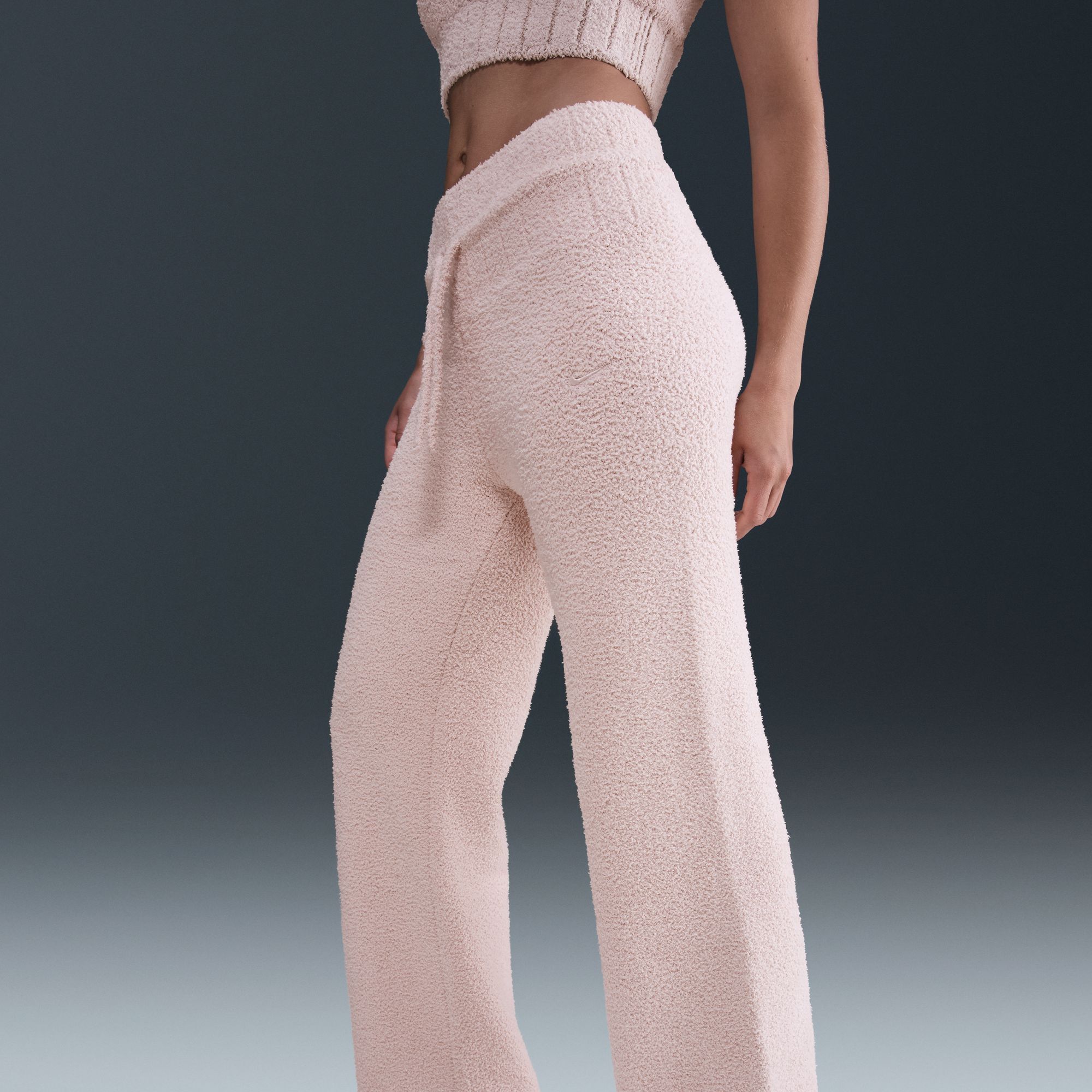 Nike Women's Sportswear Phoenix Cozy Bouclé Slim Knit Pants