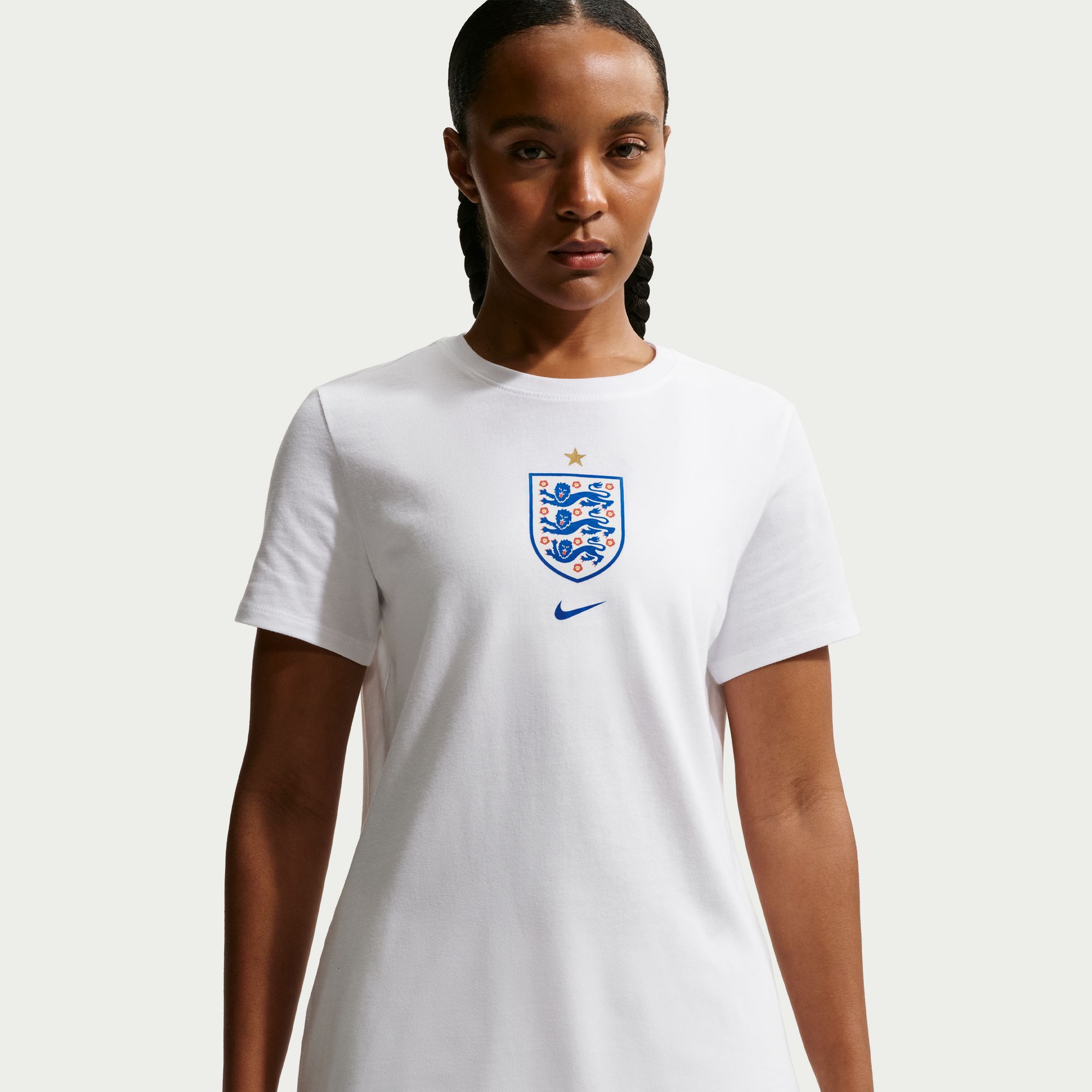 Nike Women's England 2026 Home Crest T-Shirt | Dick's Sporting Goods