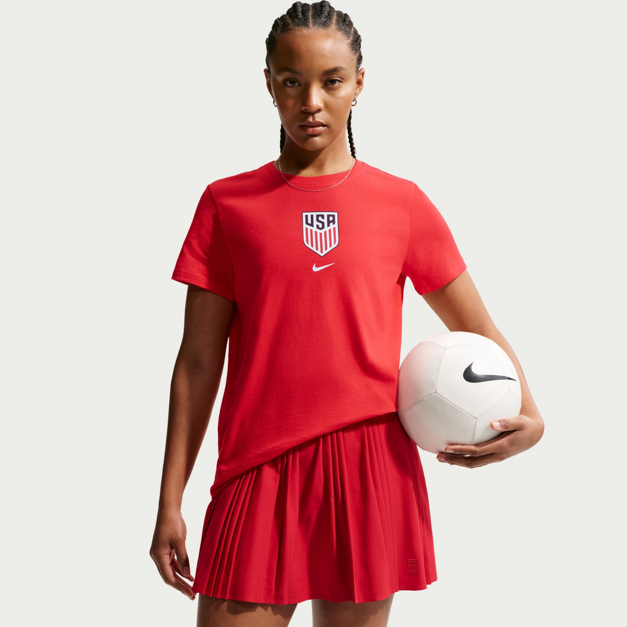 Nike Women's USMNT 2026 Home Crest T-Shirt | Dick's Sporting Goods
