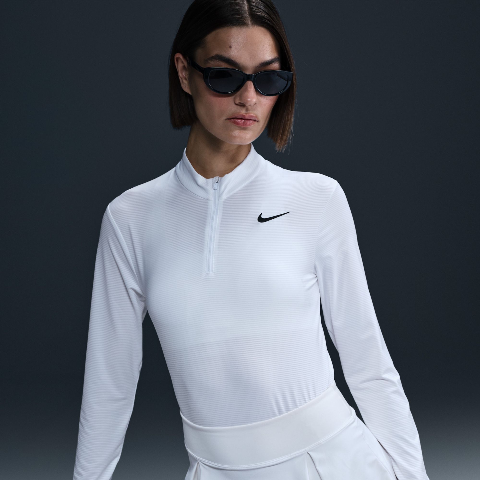 Nike Women's Victory Dri-FIT UV Protection ¼ Zip Golf Shirt