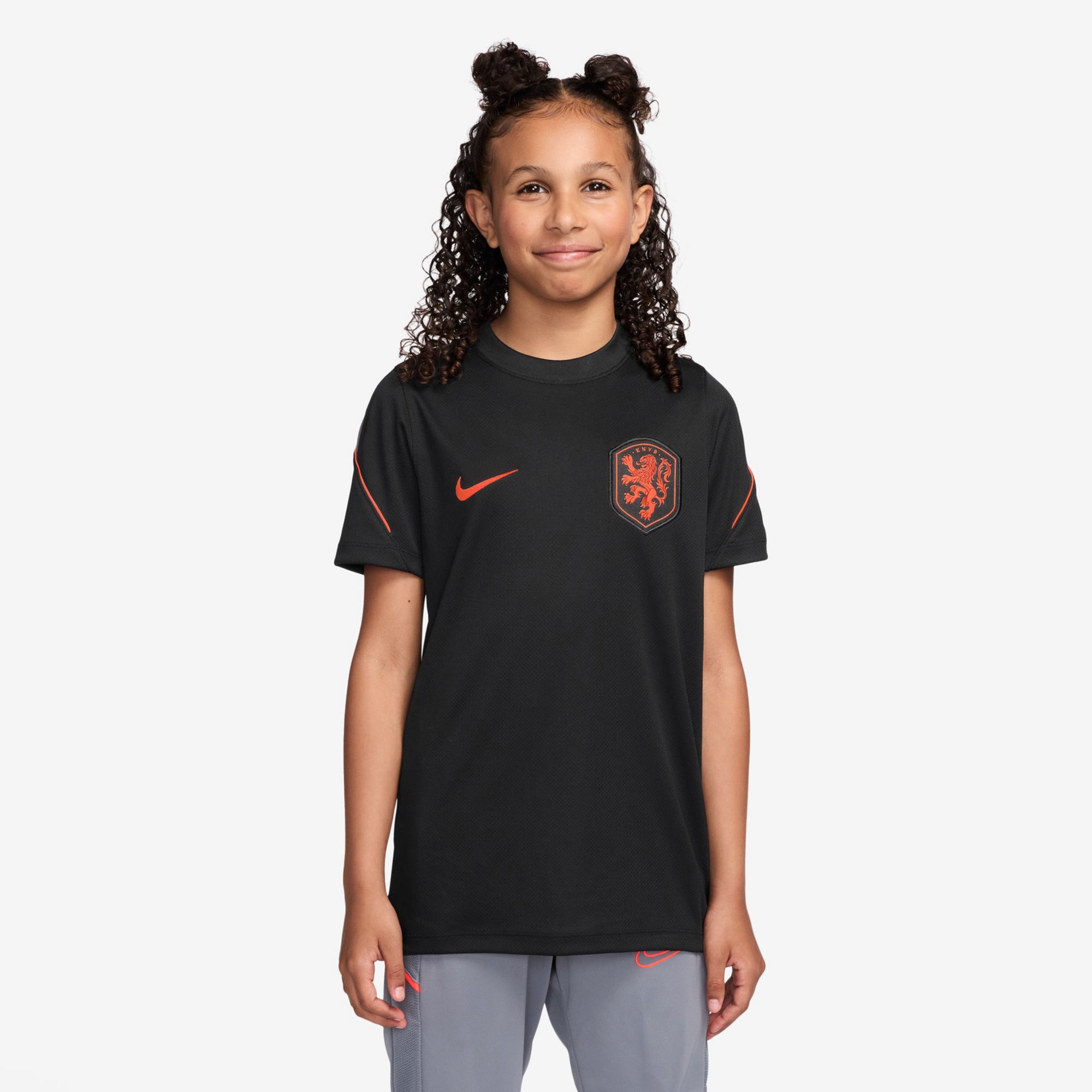 25NIKYFKNVB26YHMSSCR_is