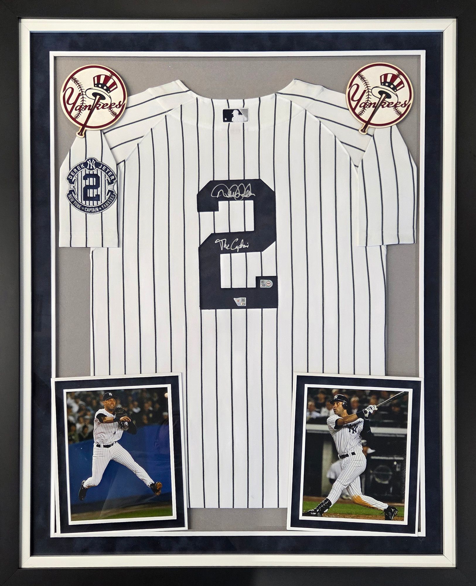 Framed MLB New York Yankees Derek Jeter #2 Authentic Autographed