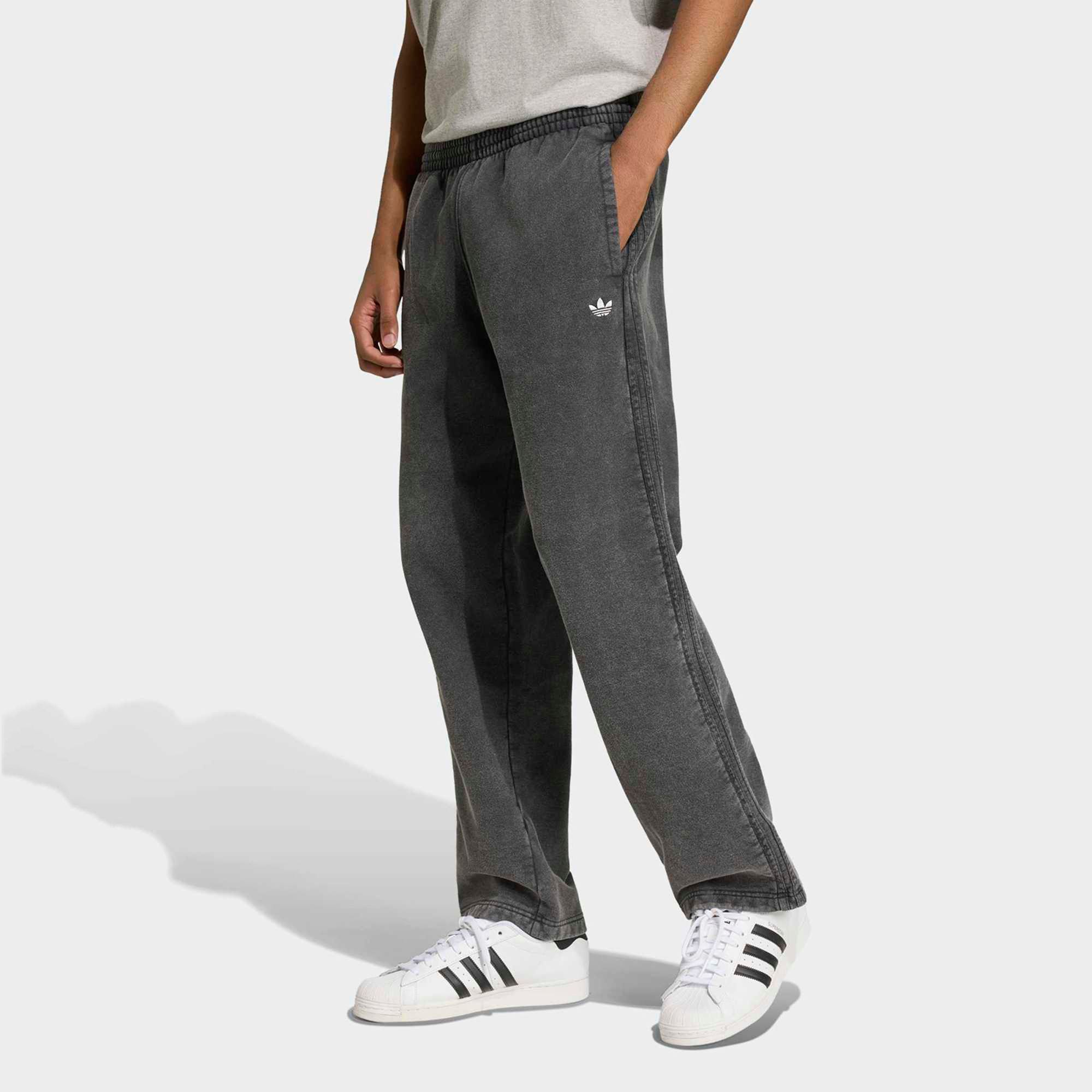 adidas Originals Men's Trefoil Essentials Loose Fleece Pants