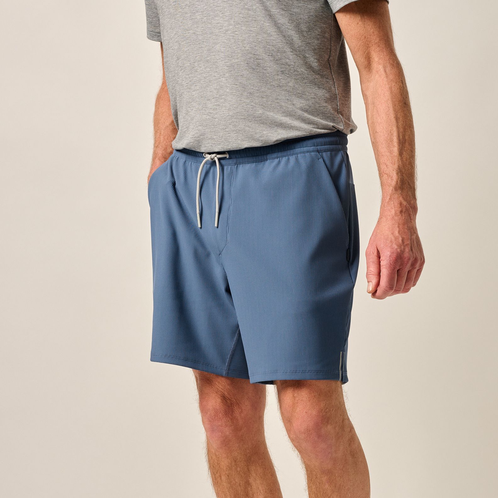 Johnnie-O Men's 7” Hoppin Golf Short | Golf Galaxy