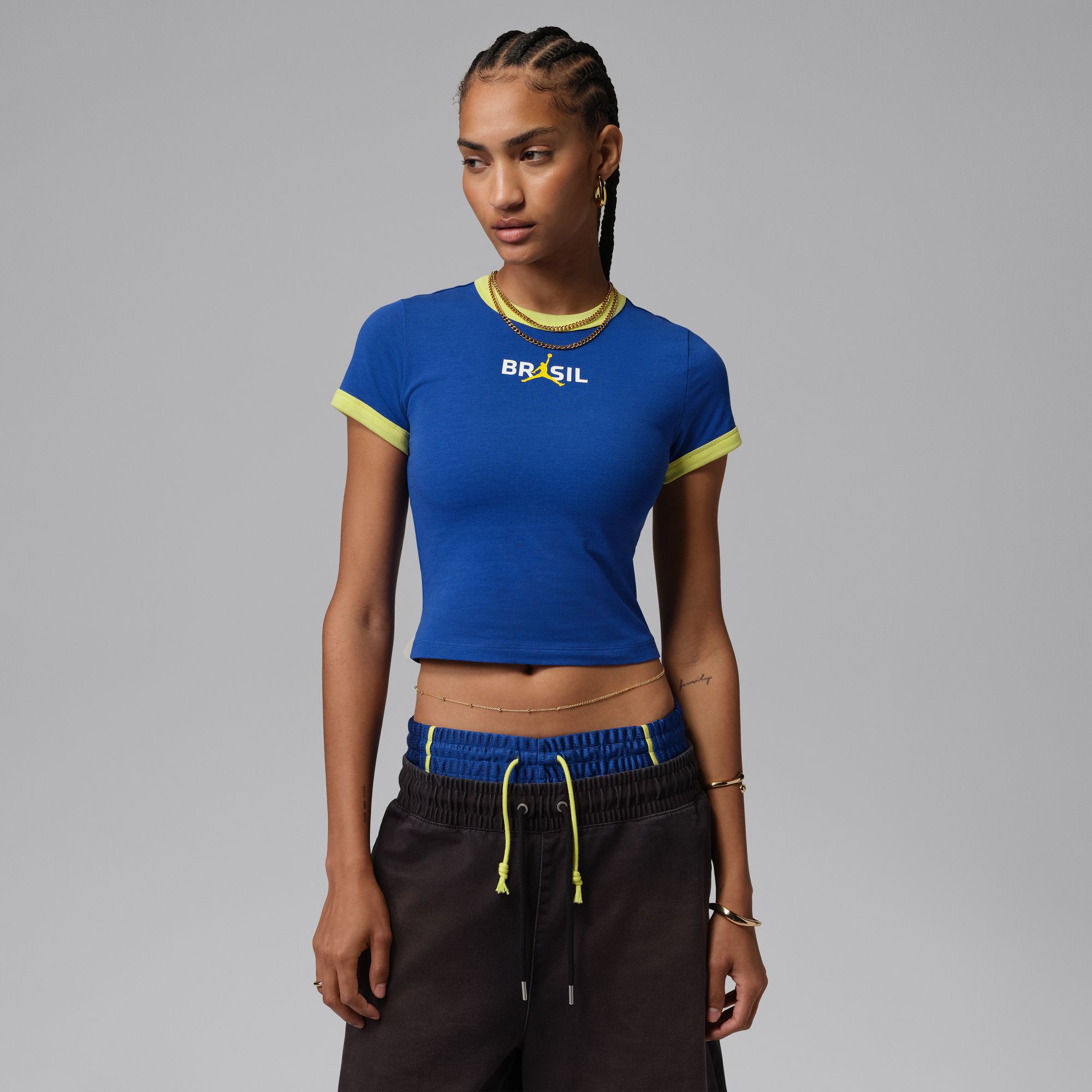 Jordan Women's Graphic Brazil Crewneck Shirt | Dick's Sporting Goods