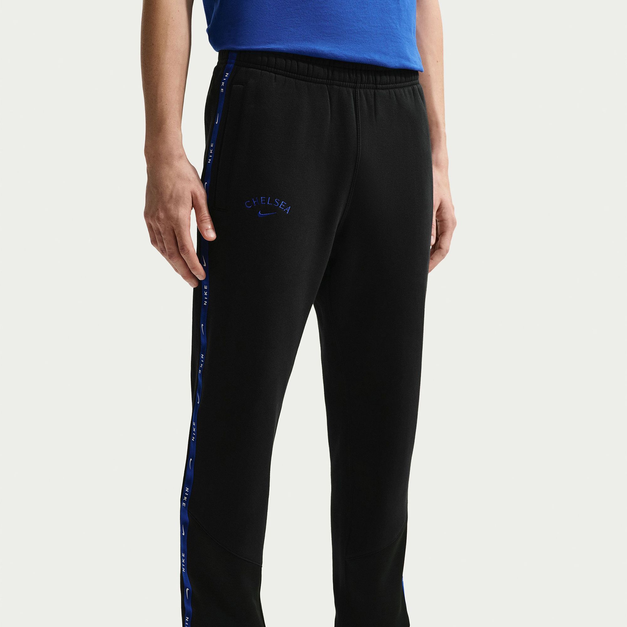 ChelseaFootballClub ジャージ S Nike Adult Chelsea FC Black Fleece Jogger Pants | Dick's Sporting