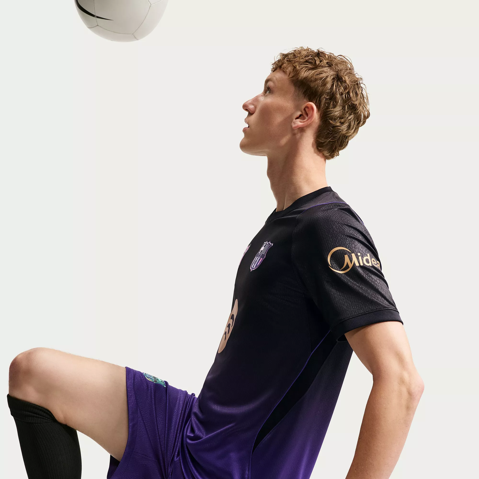 Nike Adult FC Barcelona x Kobe 2026 Away Replica Jersey
