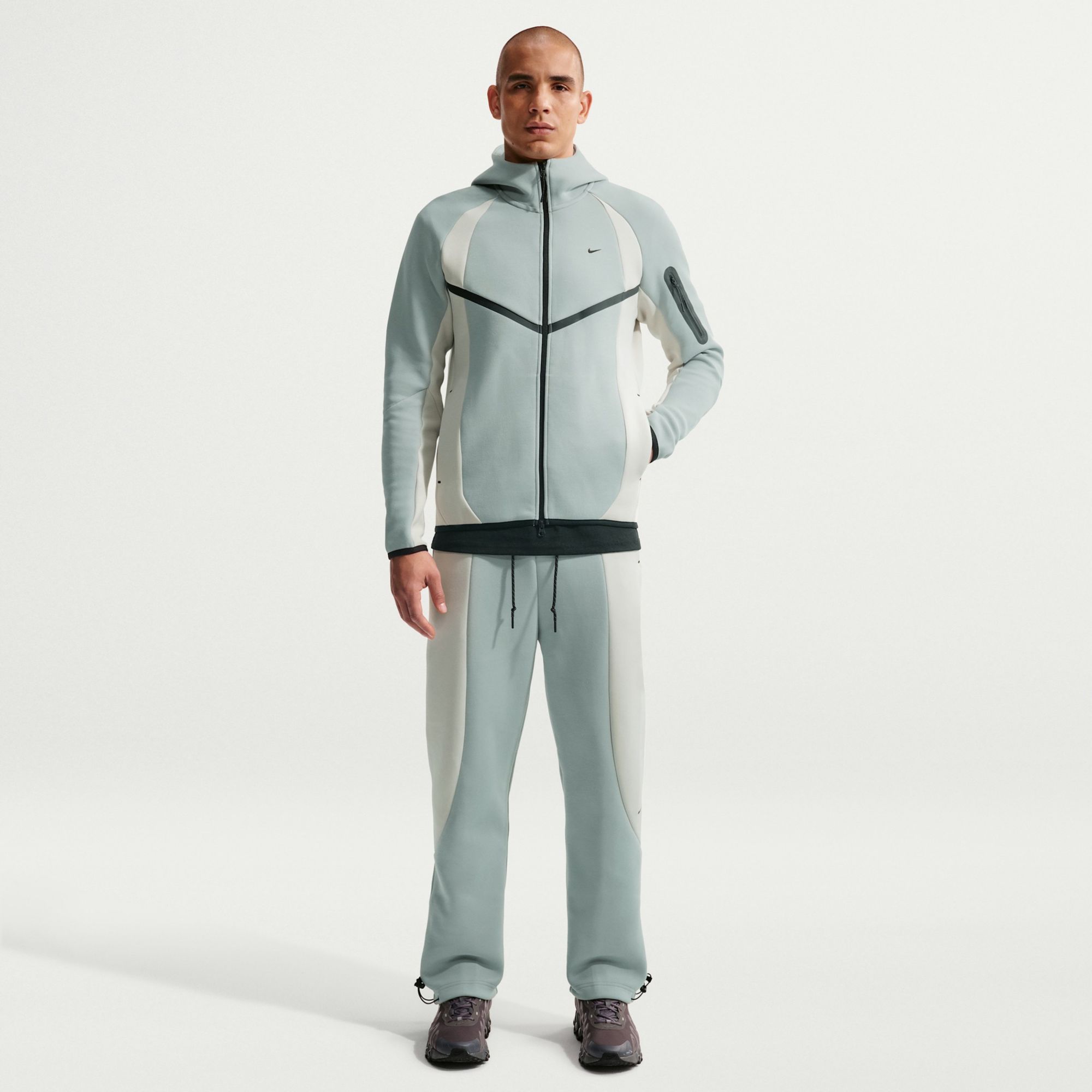 Nike Men's Tech Fleece Color Block Open-Hem Pants | Dick's