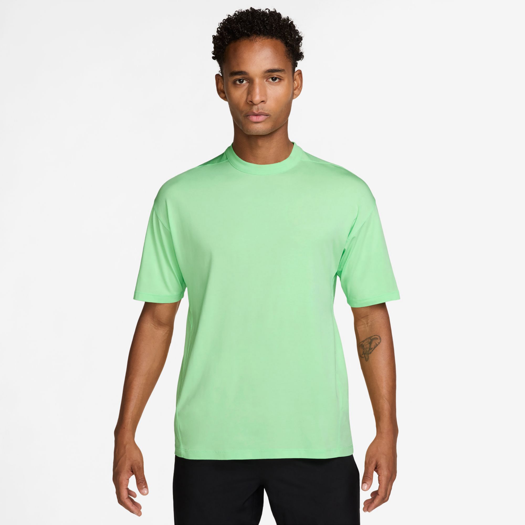 Nike Men's 24.7 ImpossiblySoft Light Dri-FIT T-Shirt | Dick's