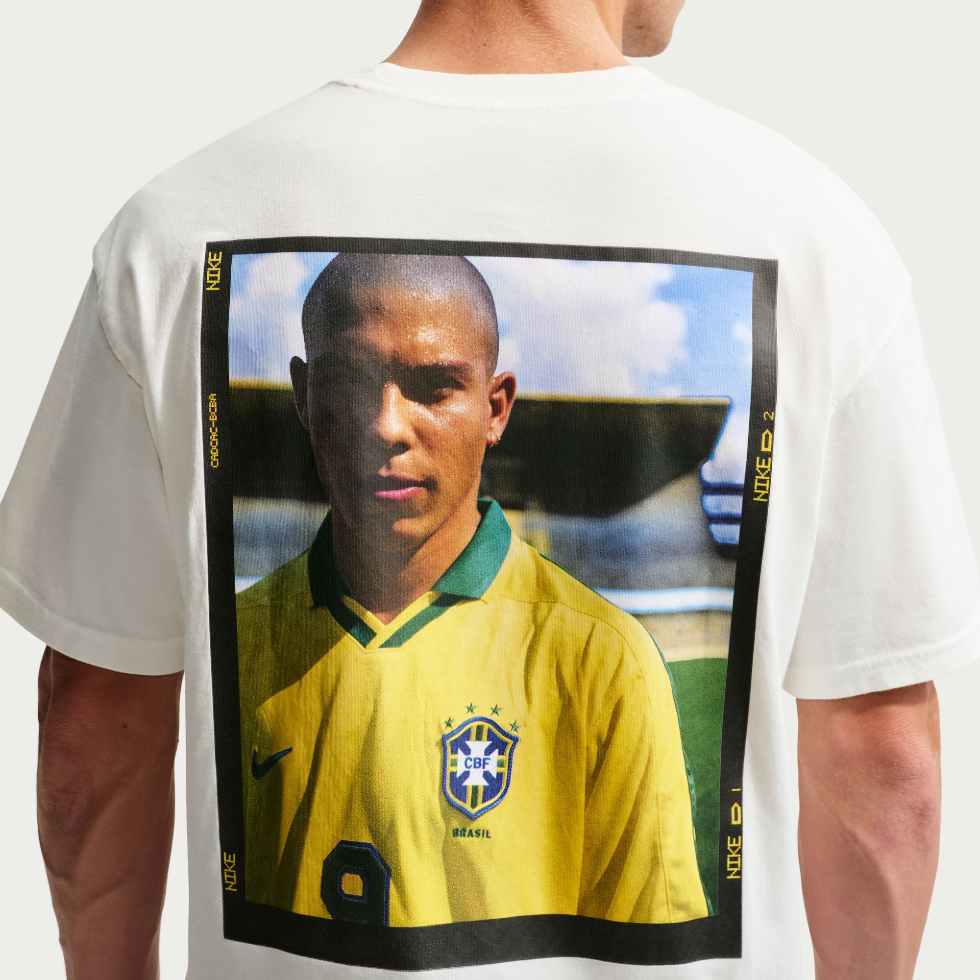 Nike Men's Sportswear Ronaldo R9 Graphic T-Shirt | Dick's Sporting