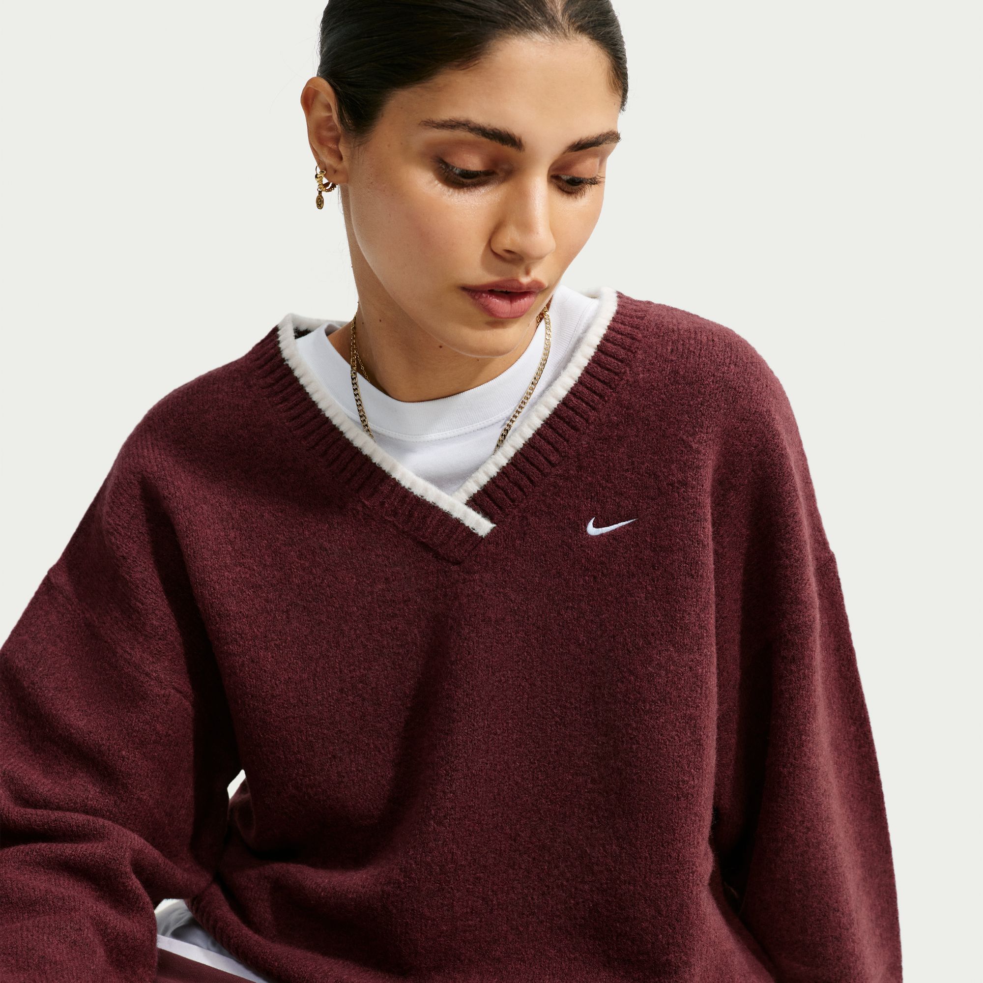 Nike Women's Sportswear Chill Knit Loose V-Neck Sweater | Dick's