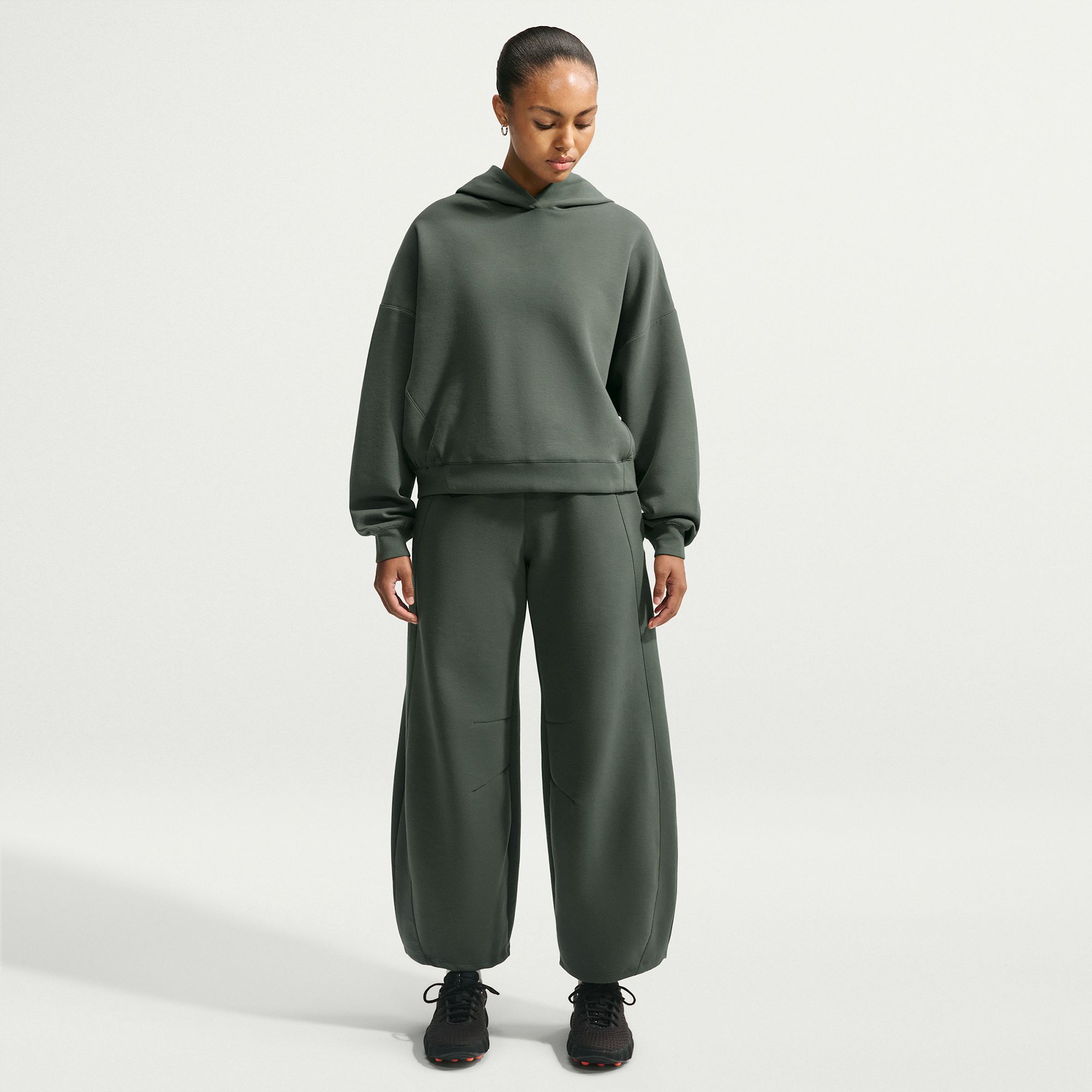 Nike Women's 24.7 ImpossiblySoft High-Waisted Wide-Leg Pants