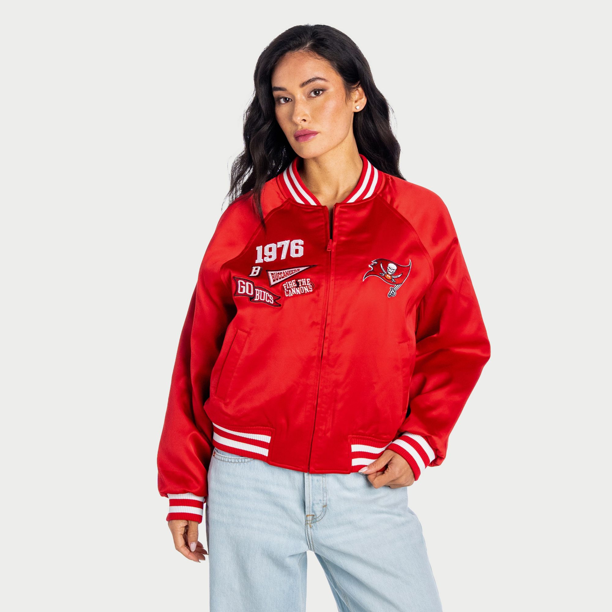 The Wild Collective Women's Tampa Bay Buccaneers Satin Raglan