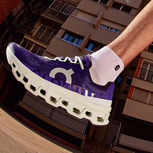 靴 ON CLOUDMONSTER On Cloudmonster 2 Running Shoes Are Now Over $70 Off