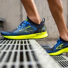 Women's Brooks Levitate 5 Stealthfit 'Chromatic' Running Shoes