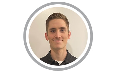 An image of a golf trusted advisor.