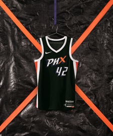 Phoenix Mercury Diana Taurasi Autographed Black Nike Rebel Edition Jersey  Size XL Beckett BAS QR Stock #214836