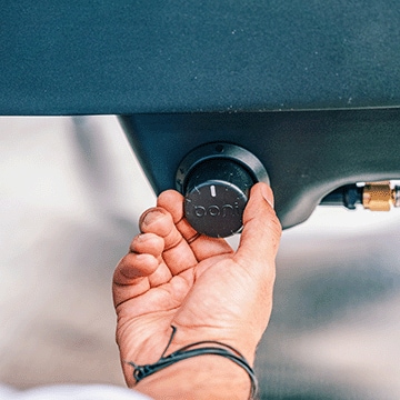 Ooni pizza oven control knob.