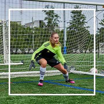 Image of keeper in goal