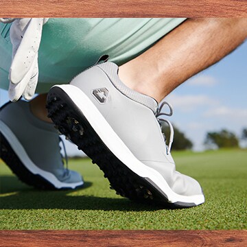 An image of TravisMathew Cuater golf shoes.